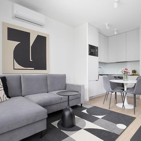 City Apartments Domaniewska With Parking Mokotow By Renters Prestige Варшава Экстерьер фото